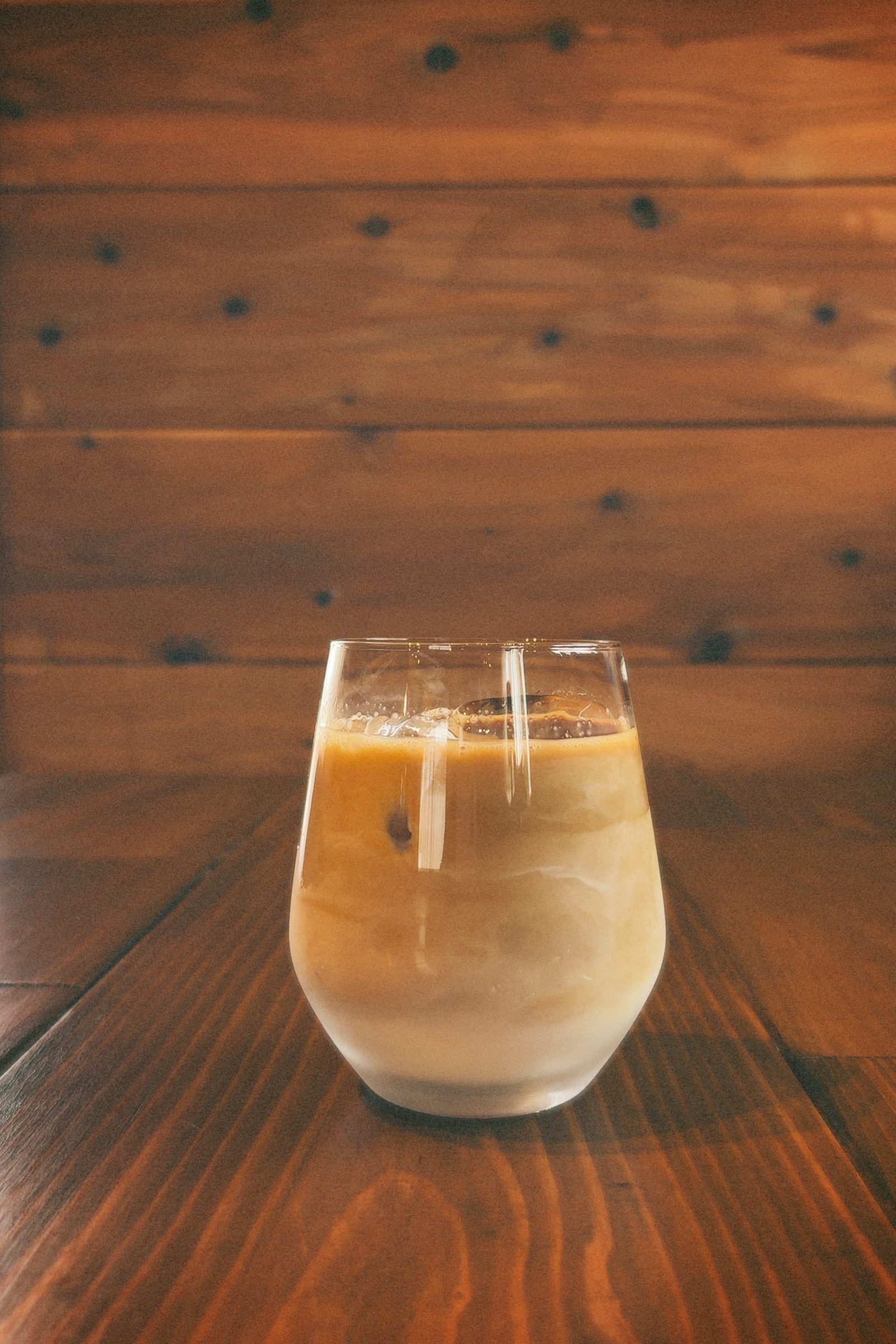 shotory café のアイスラテ